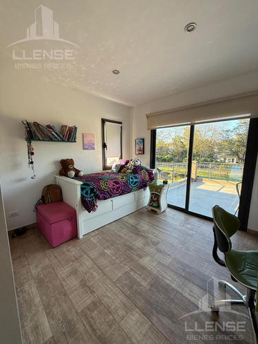 Casa 4 Ambientes Con Pileta En Alquiler - Guillermo E Hudson