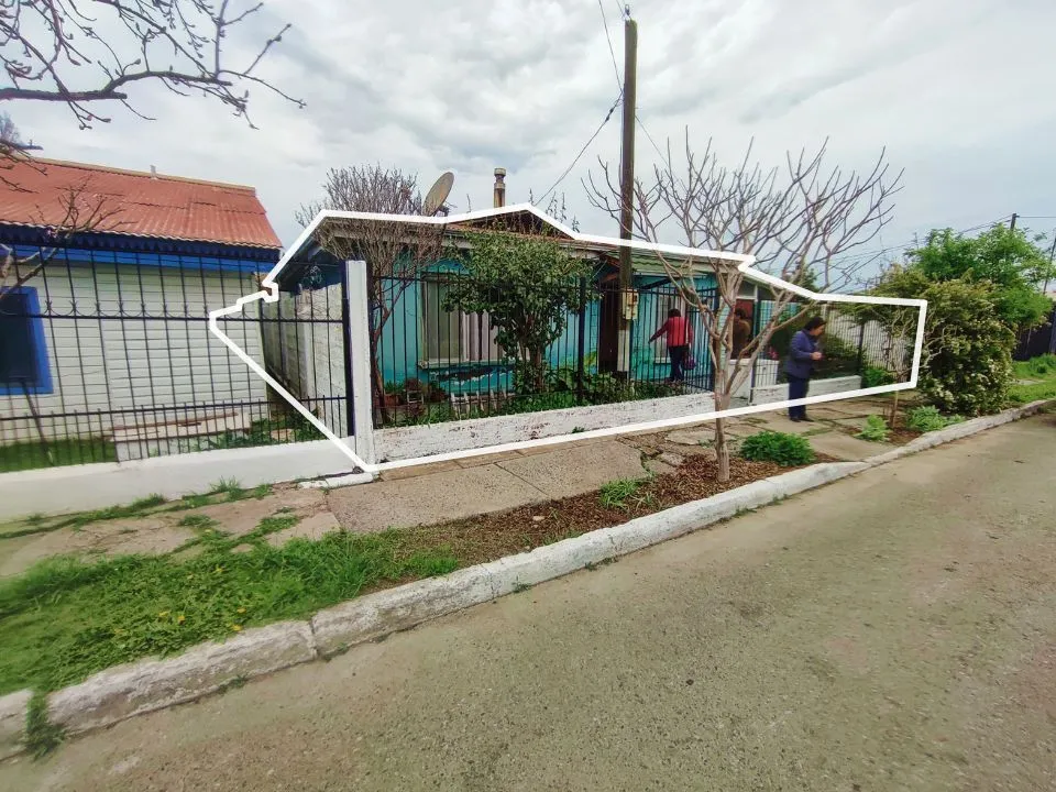Imagen 2 de 16 de Casa En Venta En Peñaflor - Enorme Casa Y Terreno