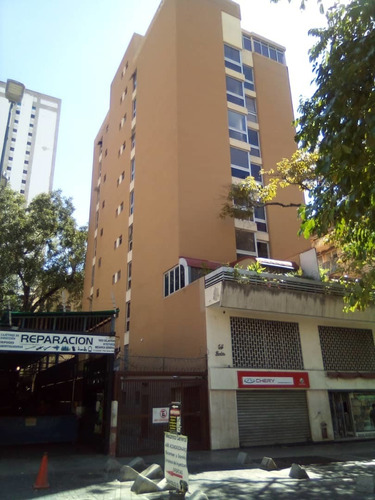 Alquiler De Oficina En Sabana Grande