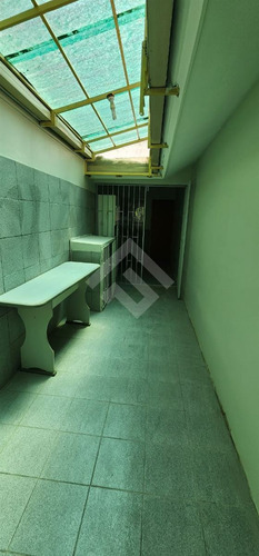 Casa En Venta De 4 Dorm. En Quilpué