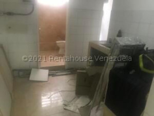 Imagen 21 de 27 de #23-1342 Bello Local Comercial En Prado Humboldt