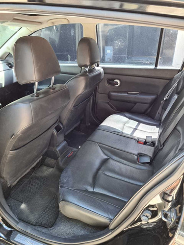 Nissan Tiida 1.8 Tekna 5 P 2011