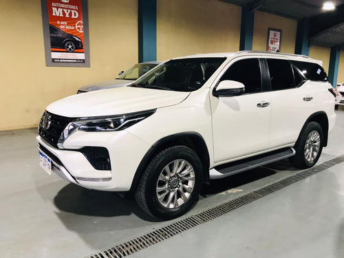 Toyota SW4 2.8 Srx 177cv 4x4 7as At