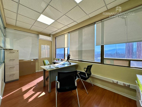 San Felipe - Arriendo Oficina De 139m2 - Edificio Médico Por
