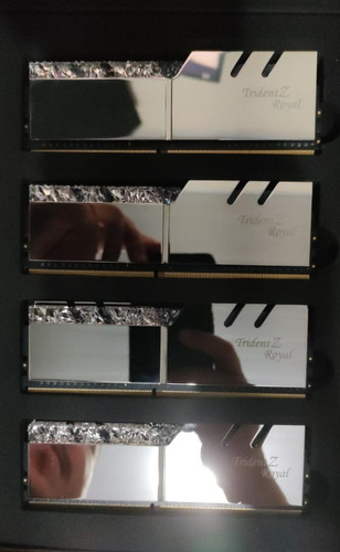 Imagem 6 de 8 de Memória G.skill Tridentz Royal 16gb 2x8gb F4-4000c18q-16gtrs