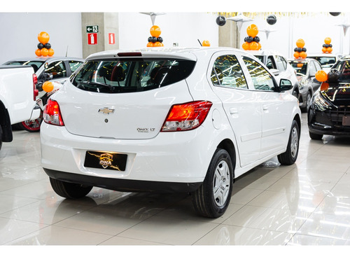 Chevrolet Onix 1.0 MPFI LT 8V FLEX 4P MANUAL