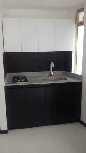Hermoso Apartaestudio Laureles