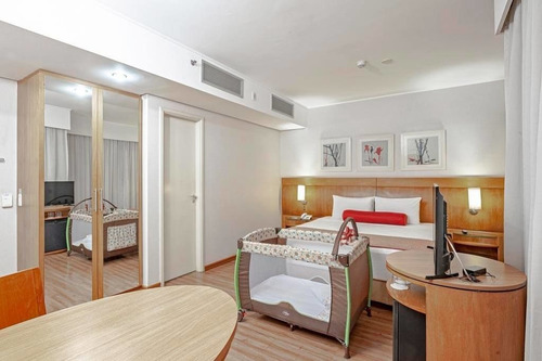 Flat Em Moema, Prox A Av. Sto Amaro, Faculdades Fmu E Anhembi Morumbi - Sf29647