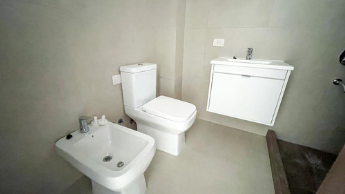 Excelente Departamento 2 Ambientes - Florida Mitre/este