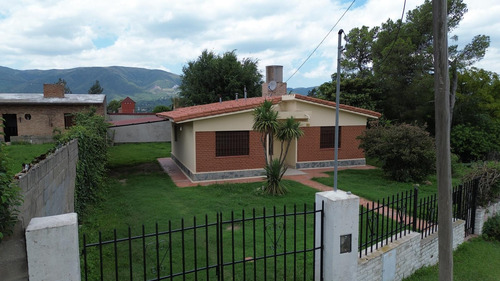 Oportunidad En La Falda, Casa De 3 Dormitorios