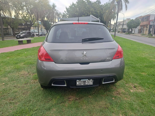 Peugeot 308 2.0 Feline 143cv