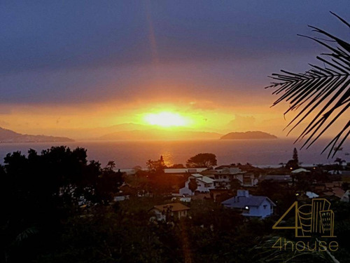 Imagem 25 de 26 de Casa À Venda Em Ponta Das Canas, Florianópolis. Cercada Pela Natureza Com Vista Privilegiada Para O Mar , 315 M², 2 Dormitórios, 1 Suíte E 4 Vagas. - Ca0555