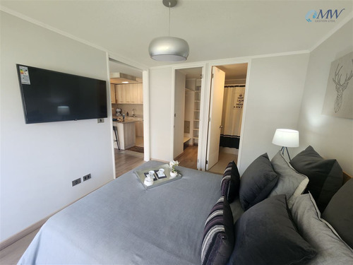 Departamento En Venta 1 D 1b. En Macul. Sin Comisión