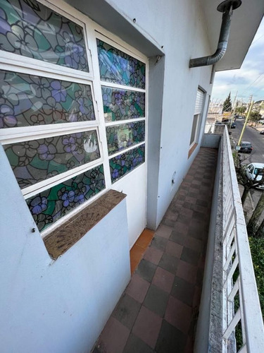 Imagen 9 de 15 de Ph -3 Amb En Pb Con Cochera Y Patio - 2 Amb En 1° Con Terraza Propia - Con Renta