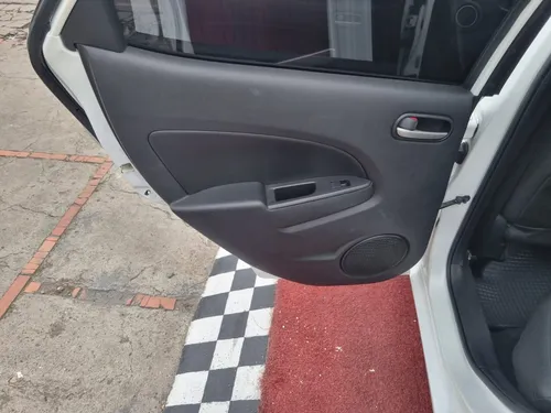 Mazda 2 1.5 At