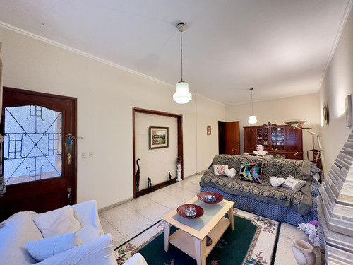 Casa 4 Ambientes En Venta Con Hermoso Fondo El Wilde