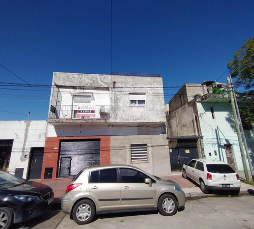 En Lote De 200 M2 2 P-h Mas Local Prox. Av. Marq.