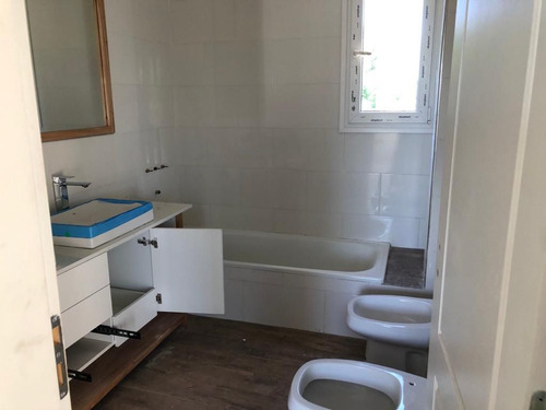 Casa En Venta En Barrio Cerrado Buenos Aires Village