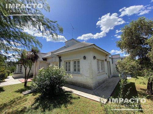 En Venta Casa - Cañuelas