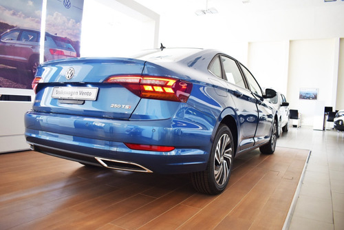 Imagen 6 de 24 de Volkswagen Vento Highline