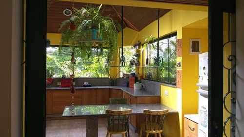 Imagem 1 de 15 de Casa Sobrado Para Venda, 4 Dormitório(s), 215.37m² - 2211