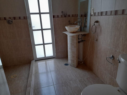 Imagen 6 de 13 de Casa Con Excelente Ubicacion