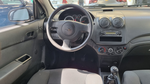 Imagen 9 de 10 de Chevrolet Aveo 2017 1.6 Ls Mt