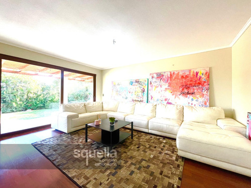Casa Condominio Arriendo - 6d+4b, Salita, Quincho Y Piscina