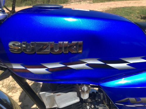 Suzuki Ax 100