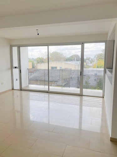 Imagen 5 de 20 de Departamento En Venta - La Plata