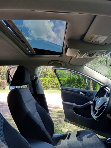 Volkswagen Vento 2.5 Advance Plus 170cv 2016