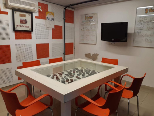 Imagen 6 de 19 de Casa / Oficina En Palermo, Distrito Tecnológico, 2 Cocheras