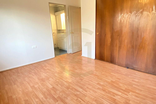 Casa En Venta, 4 Dormitorios, Las Condes