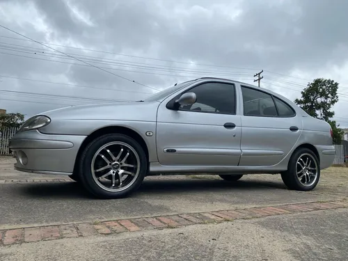 Renault Megane 1.6 Unique