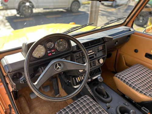 Unico En Su Generación 1, Clase G300