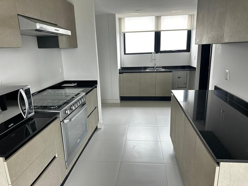 Departamento Renta, En Bosque Real Oaks