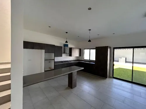 Casa En Venta En Colonia Condado De Asturias, Santiago, Nuevo León