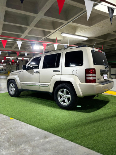 Jeep Cherokee Kk 2011