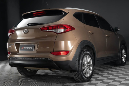 Imagen 7 de 25 de Hyundai Tucson Gl Sport - Motorland Permuto / Financio