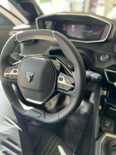 Peugeot 208 1.0T Allure Pack