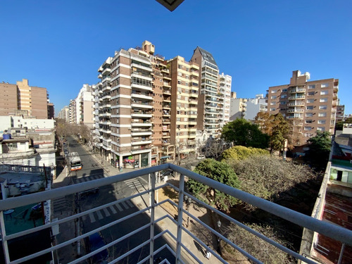 Imagen 4 de 11 de Departamento 1 Dormitorio En Venta - 1 De Mayo 1179 - Rosario Centro
