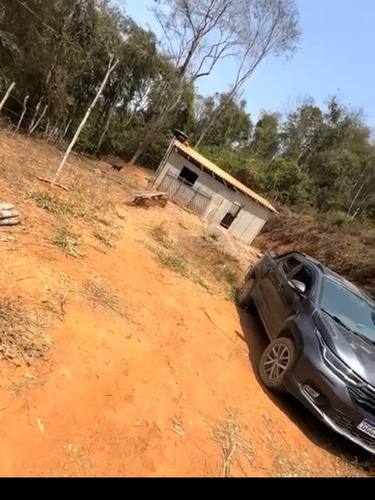 Casa Com 2 Quartos 1 Com Suite Sala E Cozinha Conjugada
