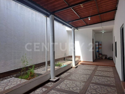 Casa En Venta Calle Cuauhtémoc 61 Col. Centro Villa De Álvarez, Colima