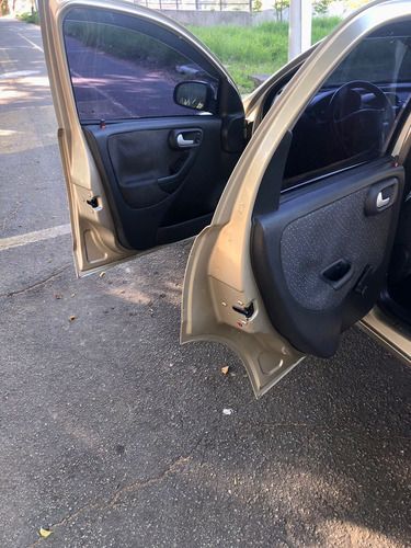 Chevrolet Corsa Sedan 1.0 Premium Flex Power 4p