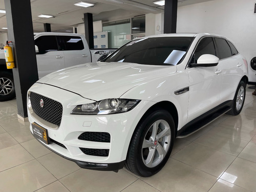 Imagen 1 de 12 de Jaguar F - Pace