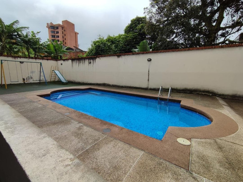 Imagen 14 de 18 de En Venta Apartamento Exclusivo Palazzo Ambruzzo. Adlz
