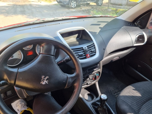 Peugeot 207 2014 1.4 Active 75cv