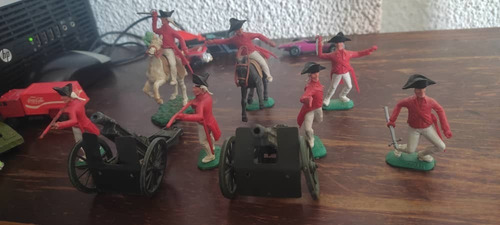 Imagen 3 de 3 de Soldados Timpo Ingleses Con Dos Cañones De Metal Ingleses,