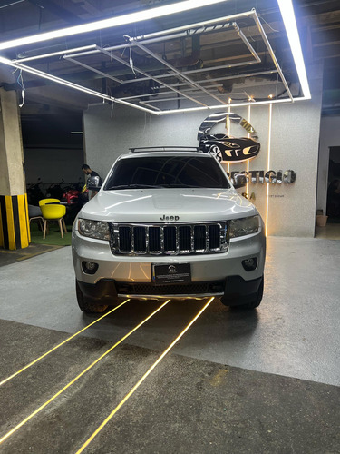 Jeep Grand Cherokee Limited 2011 4x4