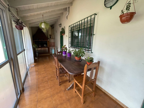 Imagen 10 de 26 de Chalet Moron Sur